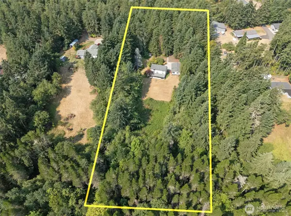 5724 NE Puget Beach Road Ne, Olympia, WA 98516