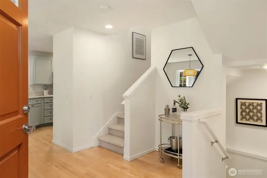 8021 9th Avenue Nw, Seattle, WA 98117 - #2