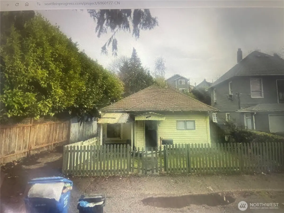 4114 37th Avenue S, Seattle, WA 98118 - #1