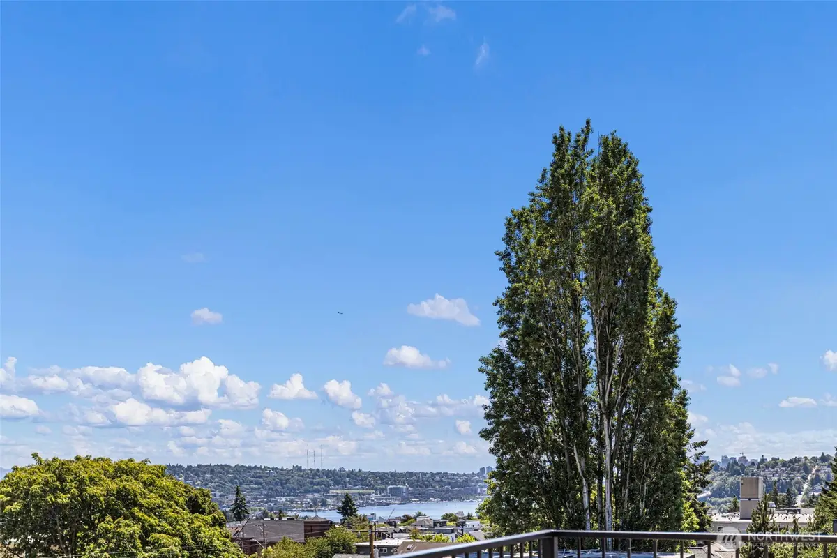 4430 Dayton Avenue N, Seattle, WA 98103 - #1