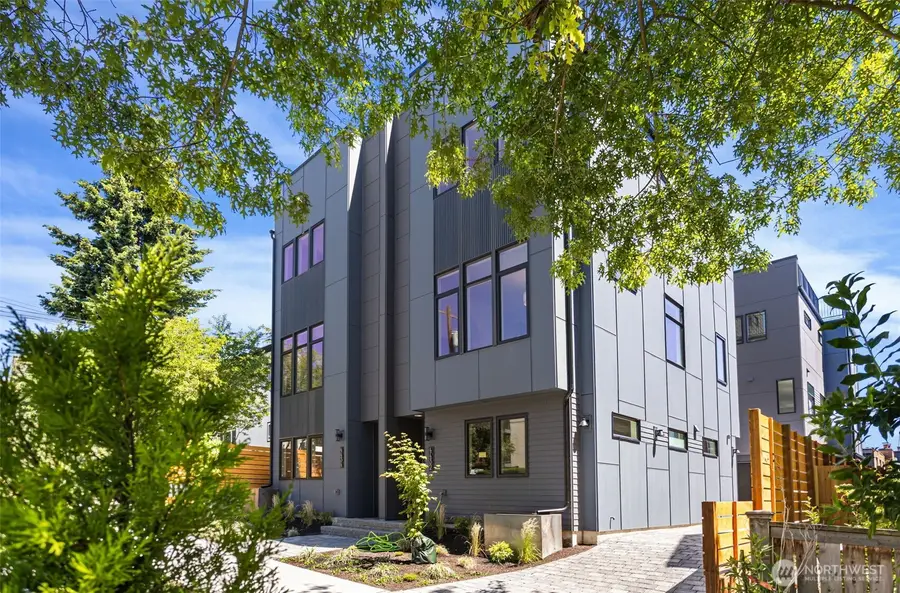4432 Dayton Avenue N, Seattle, WA 98103 - #3