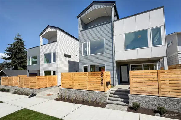 2646 41st Avenue Sw #D, Seattle, WA 98116