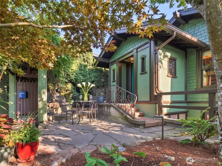 325 NW 74th Street, Seattle, WA 98117 - #3