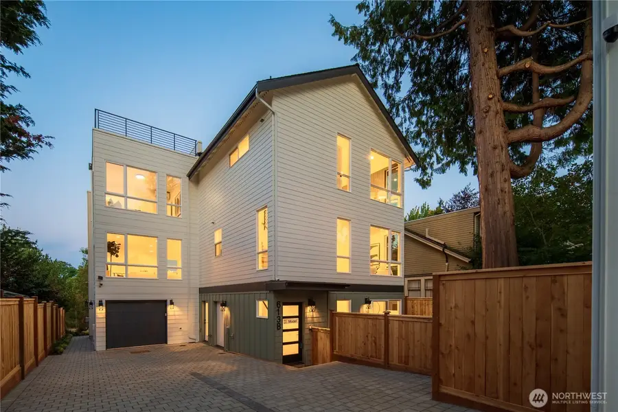 613 18th Avenue E, Seattle, WA 98112 - #2