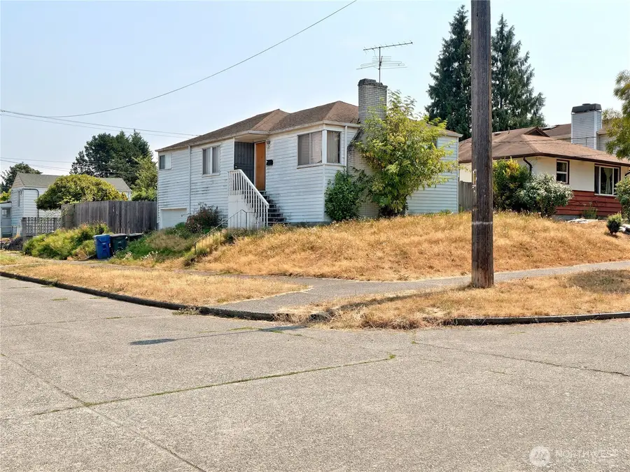 3002 21st Avenue S, Seattle, WA 98144 - #3