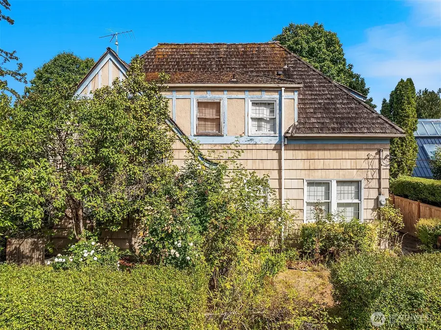 5003 NE 41st Street, Seattle, WA 98105 - #2