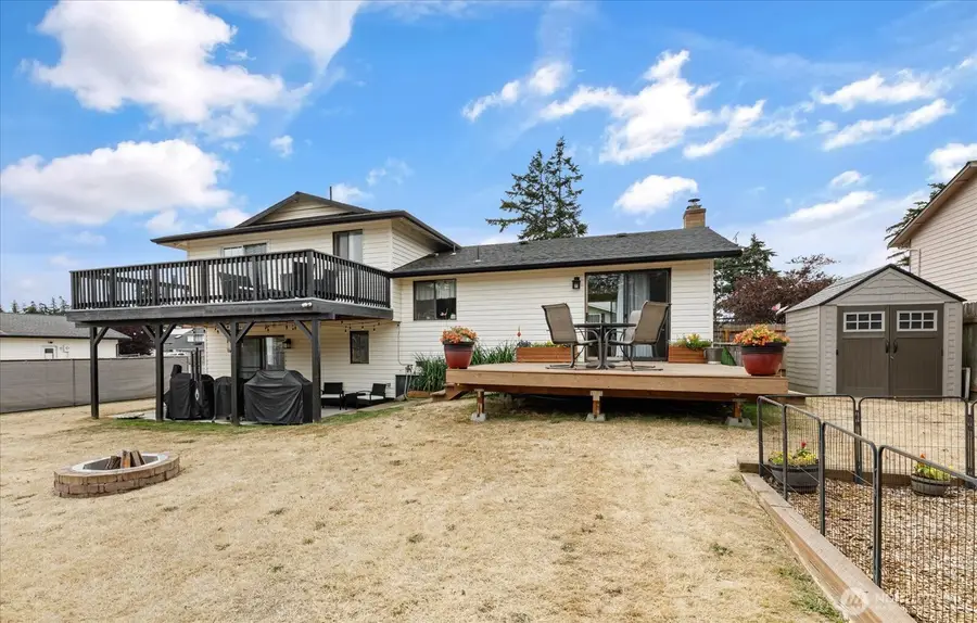 554 NW Fairhaven Drive, Oak Harbor, WA 98277 - #3