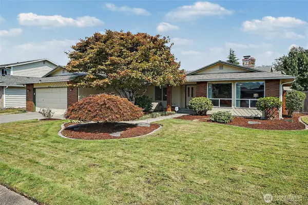 6421 152nd Avenue E, Sumner, WA 98390
