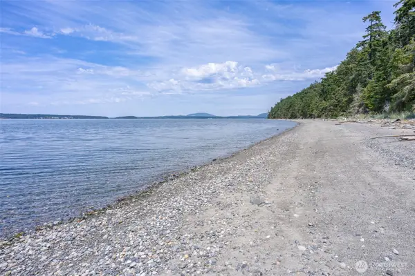 1602 Channel Road, Lopez Island, WA 98261