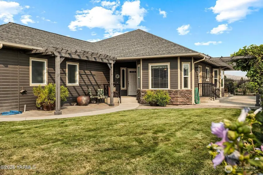 11601 Marble Court, Yakima, WA 98908 - #2