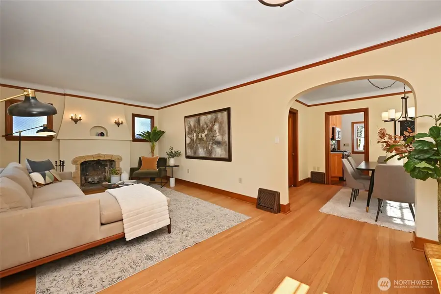8046 18th Avenue Nw, Seattle, WA 98117 - #3