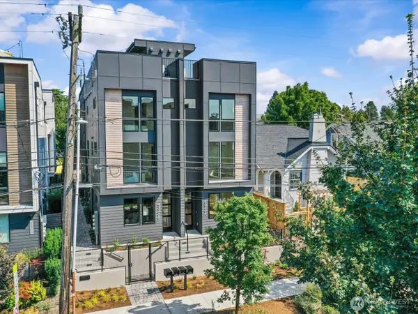 4326 Woodlawn Avenue N #B, Seattle, WA 98103
