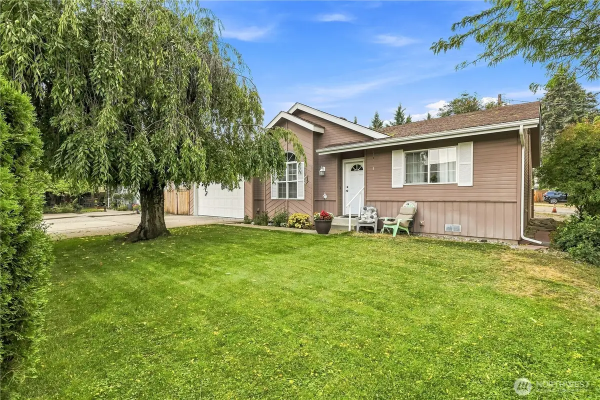 12 S Charles Street, Wenatchee, WA 98801 - #1