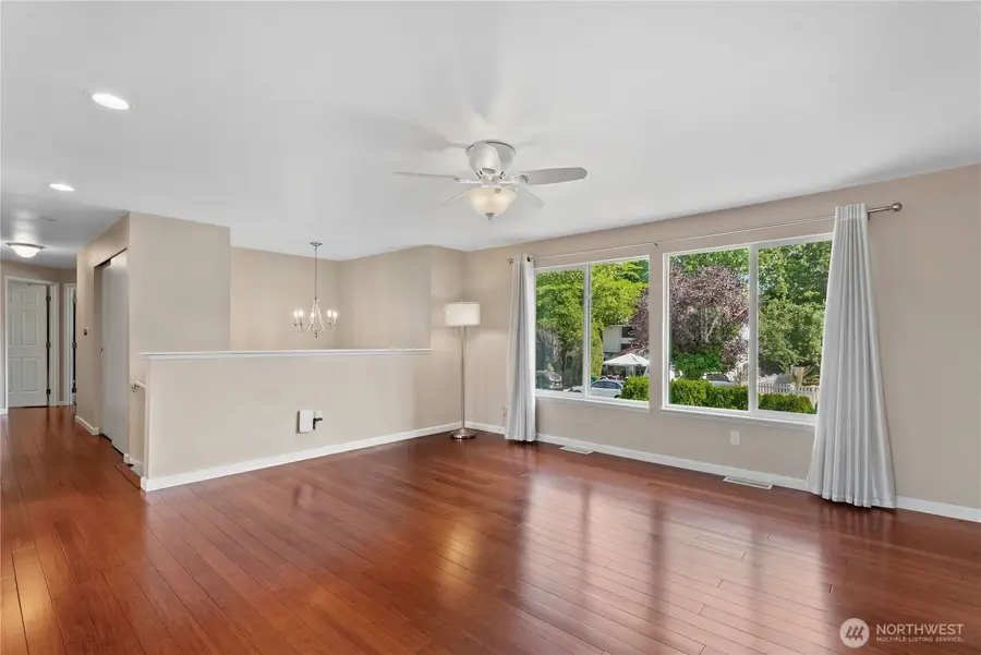 1665 Monroe Court Se, Renton, WA 98058 - #3