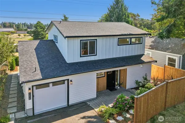 12038 N Park Avenue N, Seattle, WA 98133