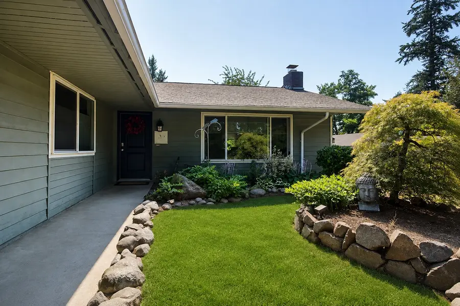 2301 NE 10th Street, Renton, WA 98056 - #2