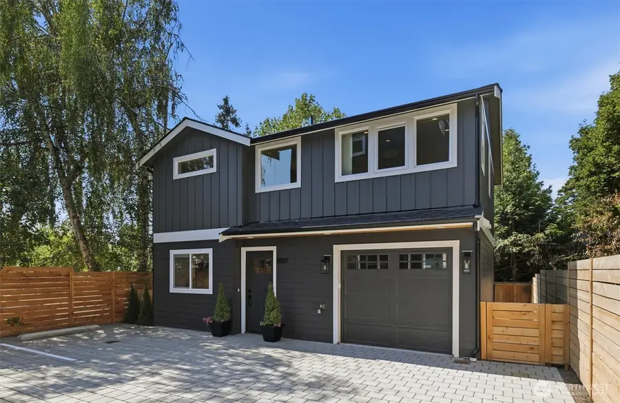 8817 Densmore Avenue N, Seattle, WA 98103 - #3