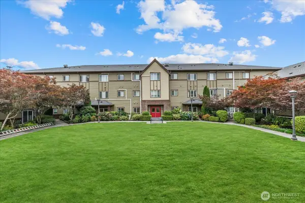 973 NE Ingram Street #A101, Issaquah, WA 98029