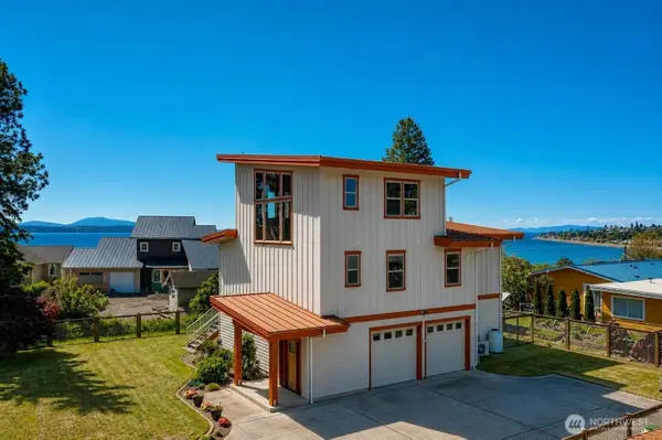 8285 Sunset Street, Blaine, WA 98230