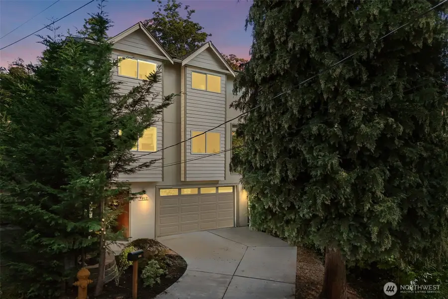 4812 S Frontenac Street, Seattle, WA 98118 - #2