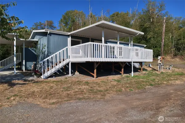 1877 Old Hwy 99 North Road, Burlington, WA 98233
