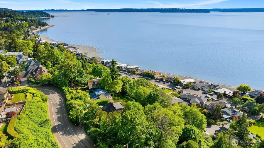 5213 SW Jacobsen Road, Seattle, WA 98033 - #3