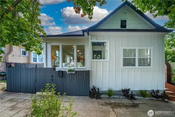 1305 NE 55th Street, Seattle, WA 98105
