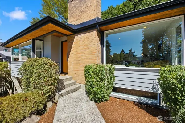 10705 41st Place Ne, Seattle, WA 98125