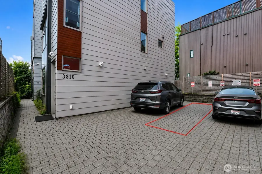 3812 Whitman Avenue N, Seattle, WA 98103 - #3
