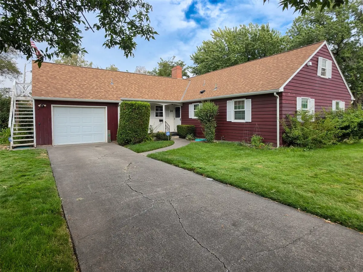 24 Shields Avenue, Milton Freewater, OR 97862 - #1