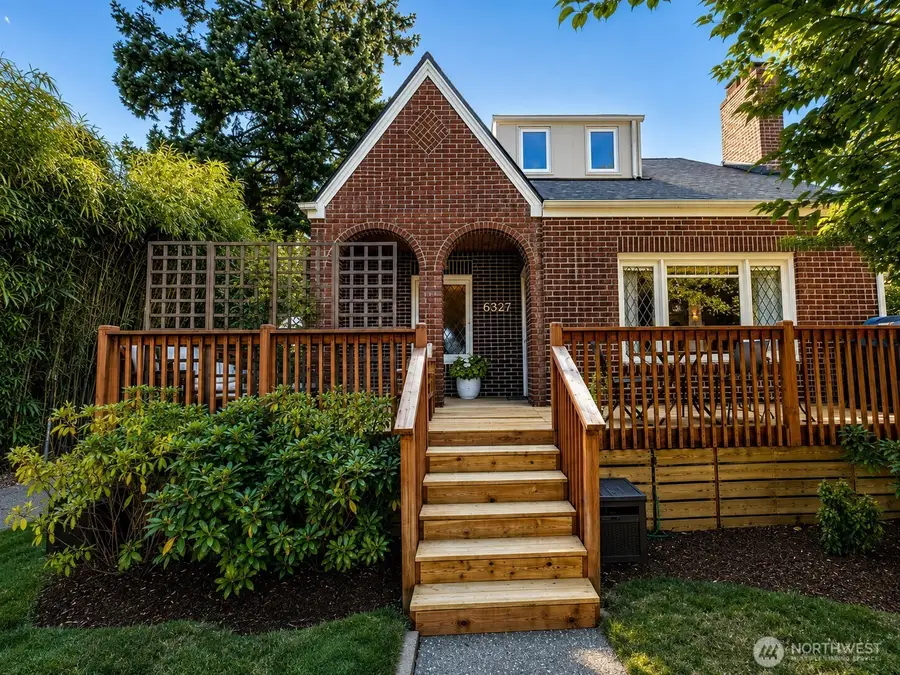 6327 34th Avenue Sw, Seattle, WA 98126 - #2