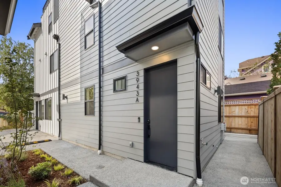 3943 S Morgan Street #A, Seattle, WA 98118 - #2