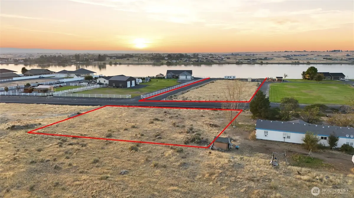 5320 Panorama Drive, Moses Lake, WA 98837 - #1