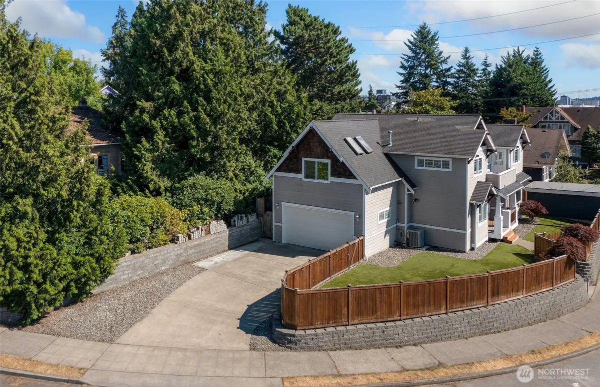 7208 8th Avenue Ne, Seattle, WA 98115 - #1