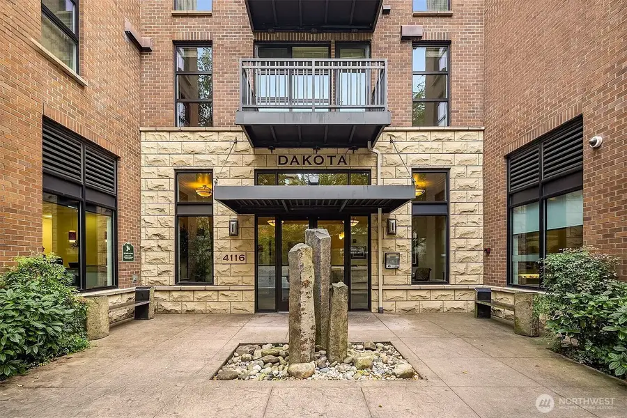 4116 California Ave Sw #308, Seattle, WA 98116 - #2