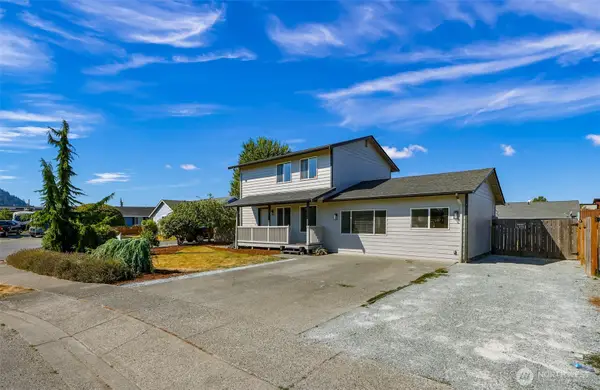 1015 S 25th Street, Mount Vernon, WA 98274