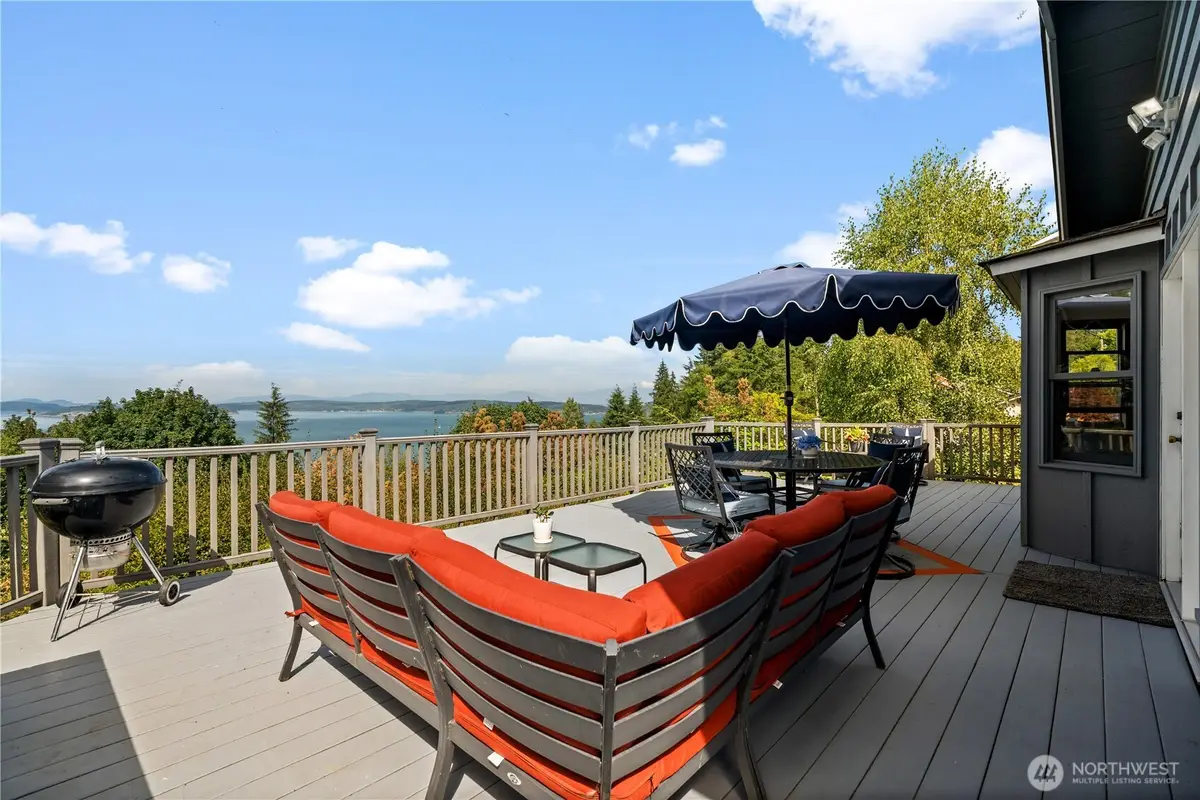 780 Greenoch Loop, Oak Harbor, WA 98277 - #1