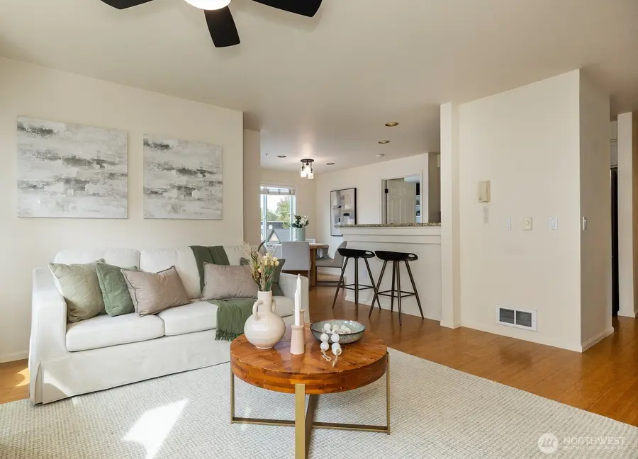 1762 57th Street #403, Seattle, WA 98107 - #3
