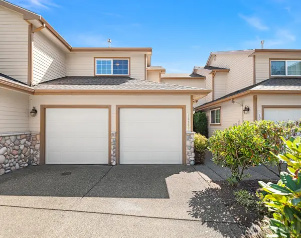 13809 SE 255th Place, Kent, WA 98042