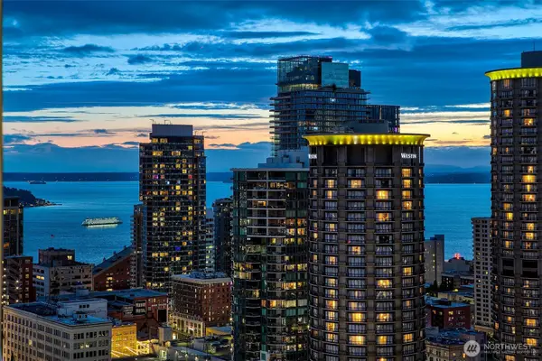 737 Olive Way #3101, Seattle, WA 98101