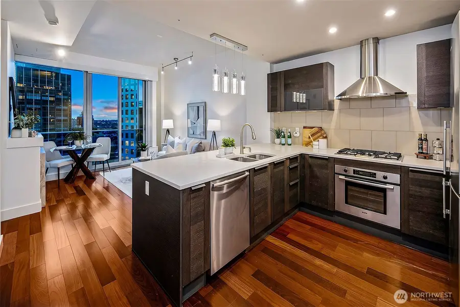 737 Olive Way #3101, Seattle, WA 98101 - #3