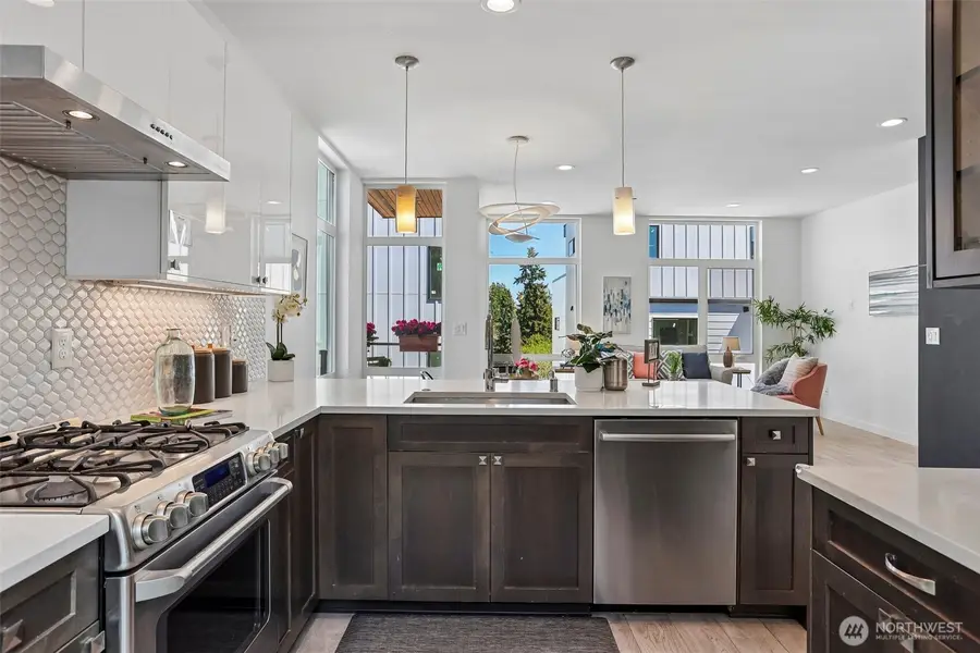 1926 Ferry Avenue Sw, Seattle, WA 98116 - #3