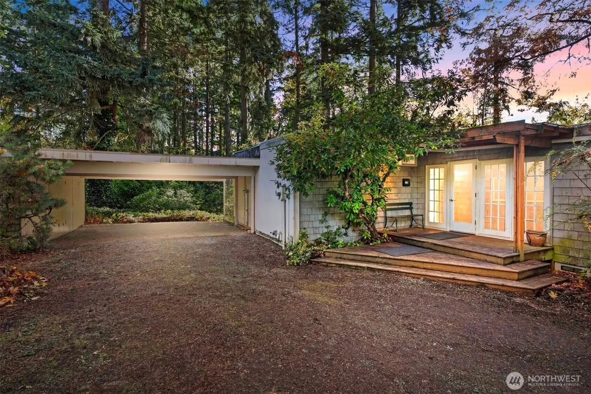 12117 SE 26th Street, Bellevue, WA 98005 - #1