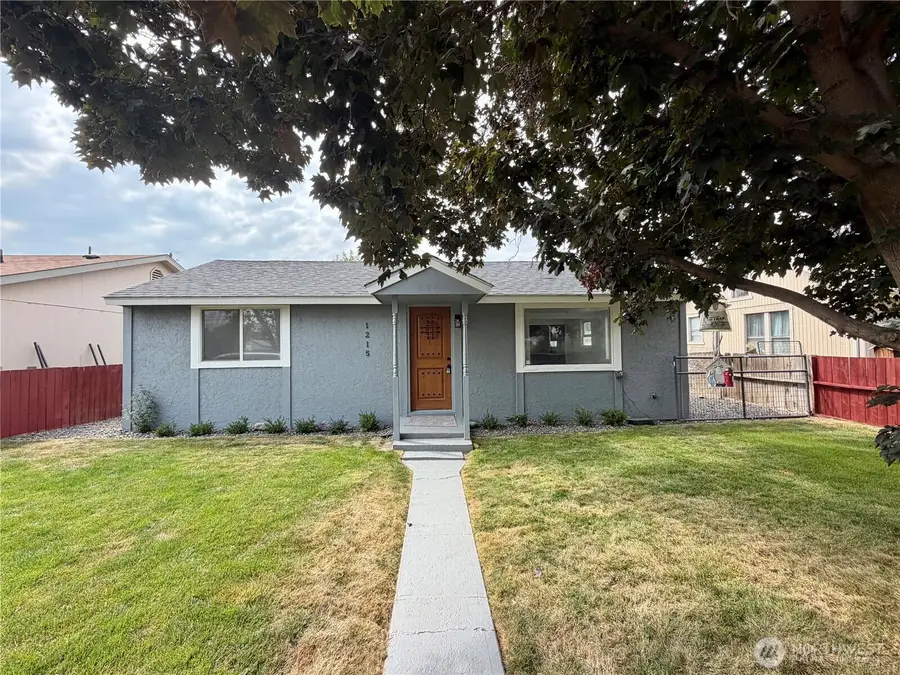 1215 Yakima Street Se, Ephrata, WA 98823 - #2