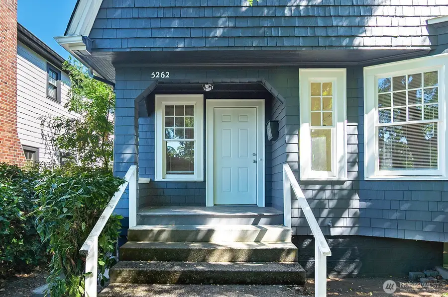 5262 15th Avenue Ne, Seattle, WA 98105 - #2