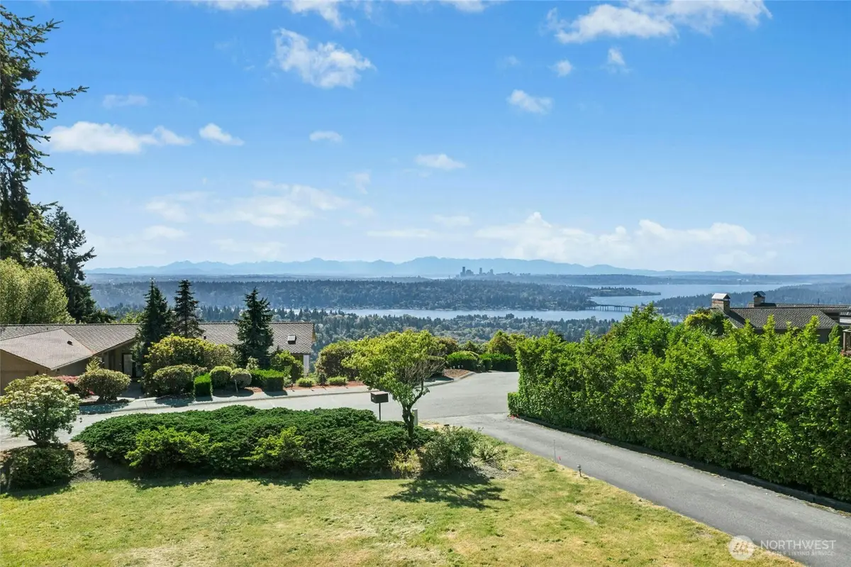 4736 Somerset Xxx Lot Avenue Se, Bellevue, WA 98006 - #1