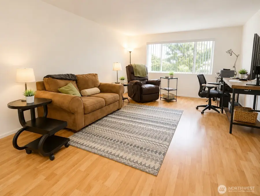 5719 Highway Place #6, Everett, WA 98203 - #3