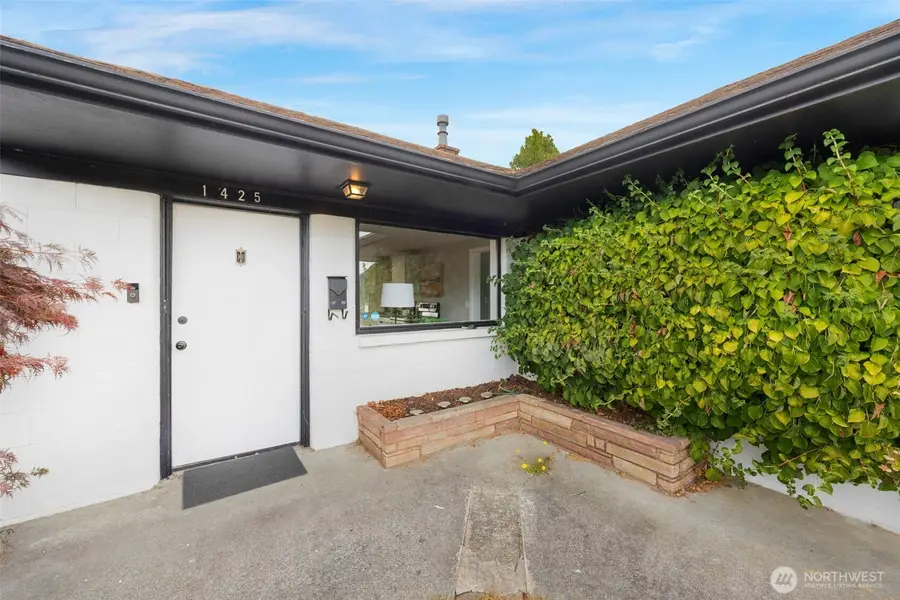 1425 Broad Street, Mount Vernon, WA 98274 - #2