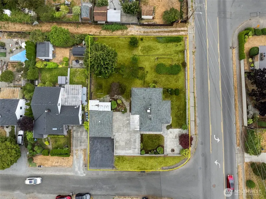 15852 7th Avenue Sw, Seattle, WA 98166 - #3