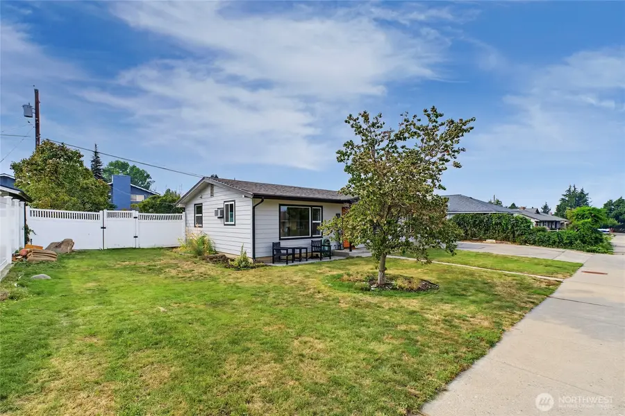 1312 Poe Street, Wenatchee, WA 98801 - #3